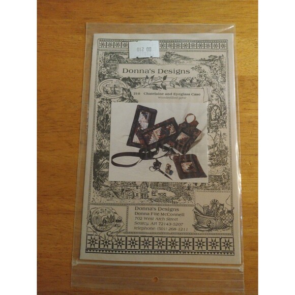 Donna's Design Chatelaine and Eyeglass Case Pattern - Picture 1 of 2